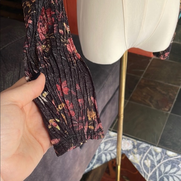 Free People Angelina Floral Long Sleeve Top - Black and Pink XS EUC - Picture 11 of 13